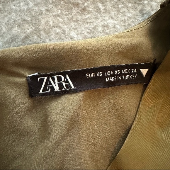Zara Olive Green Satin Tie Front Bow Cropped blouse size XS - Picture 4 of 5